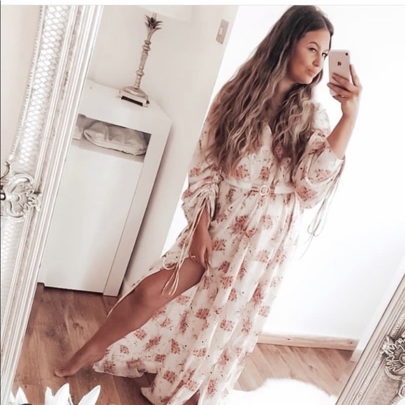 MANGO rushed maxi floral dress bloggers favorite zara competitor brand - Picture 12 of 16